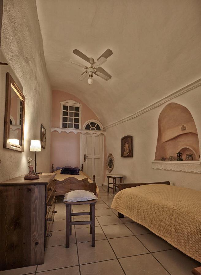 Santorini Cave Houses Vóthon Buitenkant foto