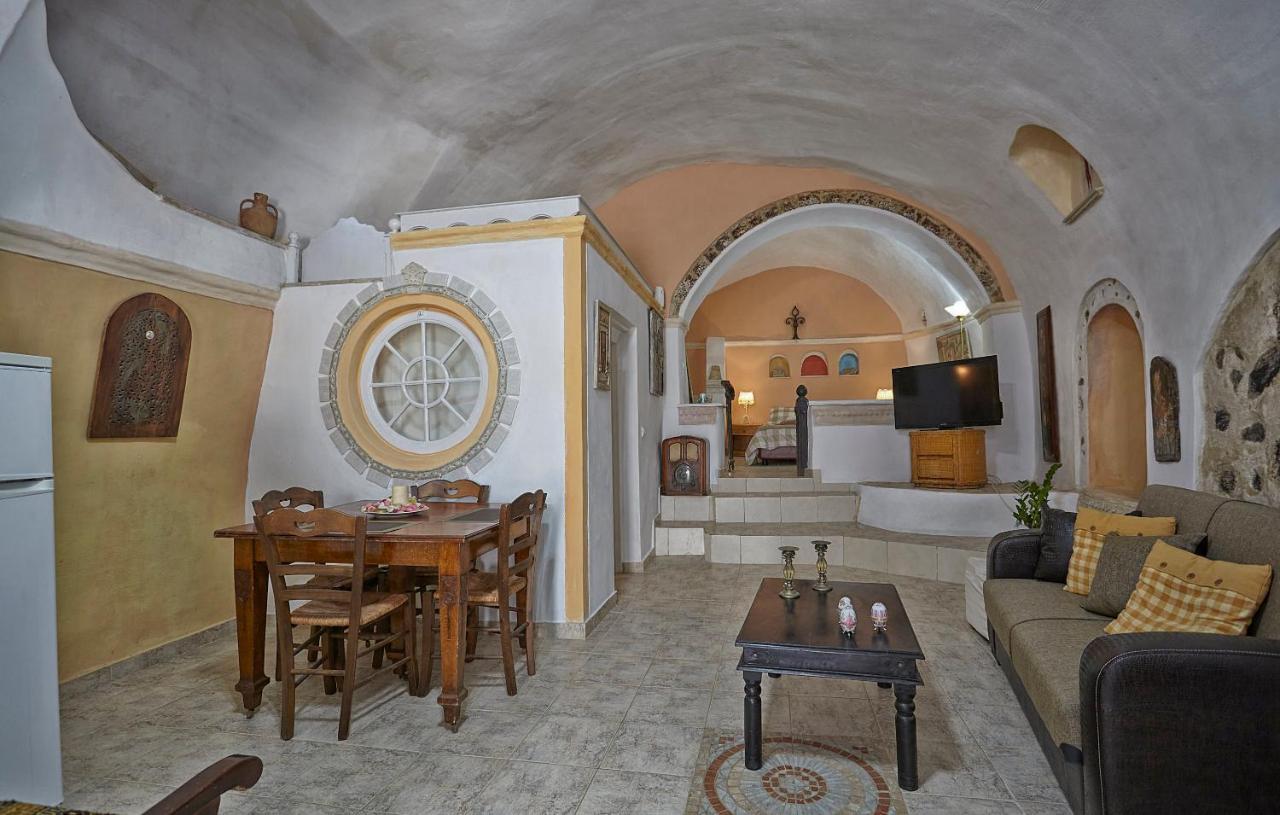 Santorini Cave Houses Vóthon Buitenkant foto
